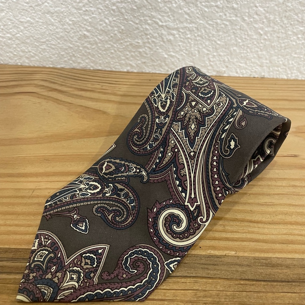 Christian Dior Monsieur Men’s Necktie 100% Silk Brown Paisley Made In USA